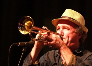 Jeroen Zijlstra speelt solo op trompet bij Apollo